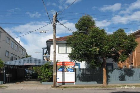 4/128 Glen Huntly Rd, Elwood, VIC 3184