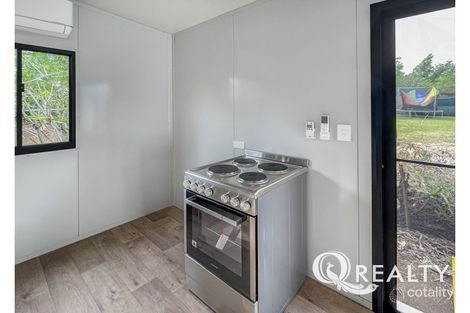 Property photo of 32 Bruce Road Woodridge QLD 4114