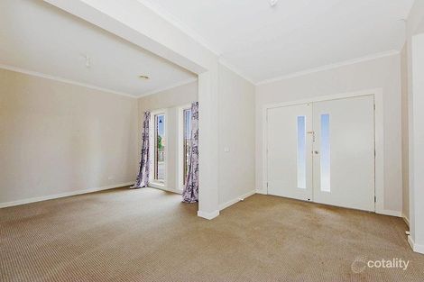 Property photo of 10 Faircroft Place Tarneit VIC 3029