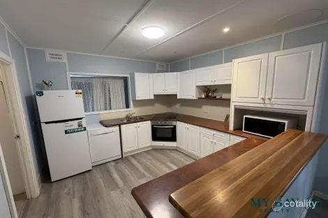 4 Robinson St, Anna Bay, NSW 2316