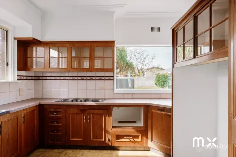 Property photo of 7 Bond Street Bellambi NSW 2518