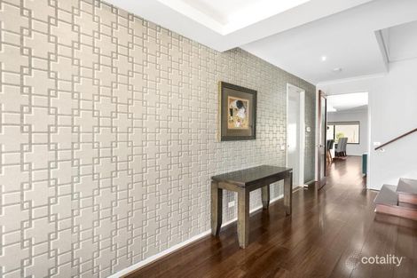 Property photo of 2 Nutmeg Close Berwick VIC 3806