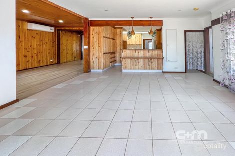 Property photo of 4 Malcolm Street Oak Park VIC 3046