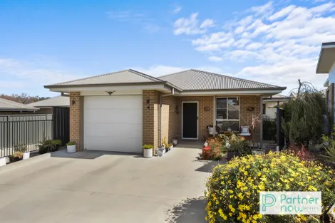 4/6 Ainslie Pl, Hillvue, NSW 2340