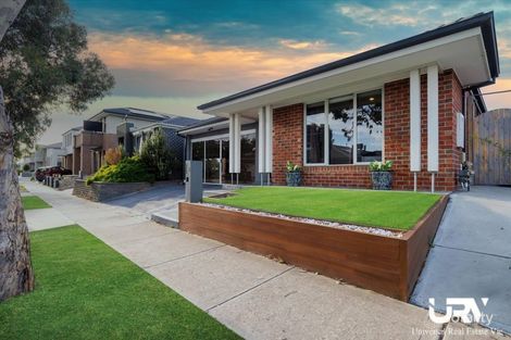 Property photo of 16 Nebula Crescent Mickleham VIC 3064