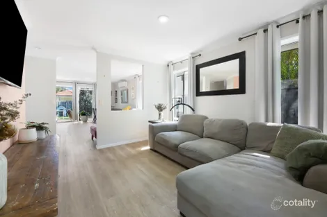 Property photo of 52/19 Harrow Place Arundel QLD 4214