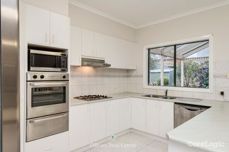 Property photo of 6 Begonia Court Endeavour Hills VIC 3802