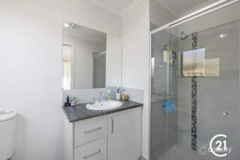 Property photo of 3 Struve Court Echuca VIC 3564