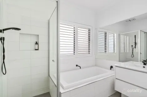 Property photo of 8 Hardiman Circuit Fyansford VIC 3218