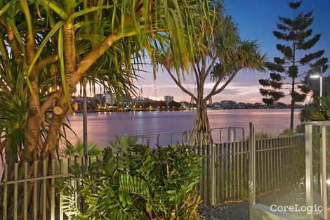 Property photo of 47 Waterline Crescent Bulimba QLD 4171