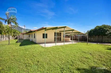 32 Sperring St, Manunda, QLD 4870