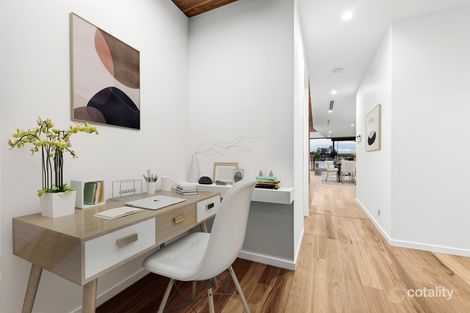 Property photo of 54 Parkside Circuit Hamilton QLD 4007