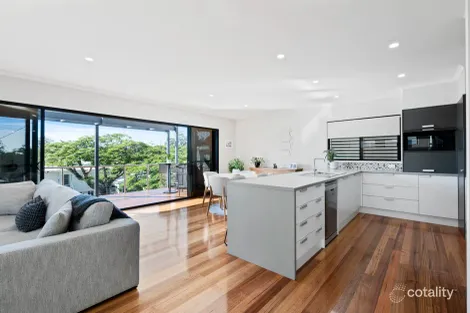 Property photo of 112 McFadden Street Wynnum QLD 4178