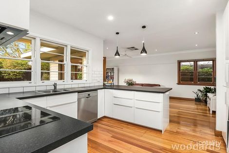 Property photo of 2 Adams Street Murrumbeena VIC 3163
