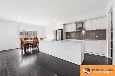 Property photo of 24 Cranberry Crescent Manor Lakes VIC 3024