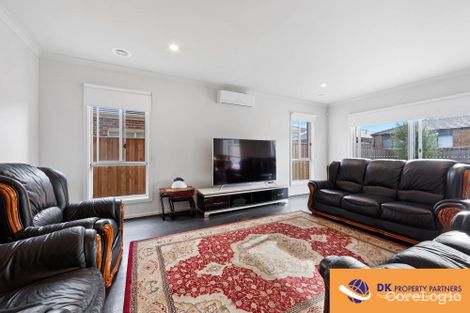 Property photo of 24 Cranberry Crescent Manor Lakes VIC 3024