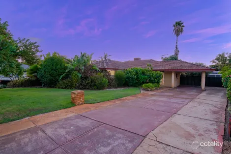 Property photo of 43 Aulberry Parade Leeming WA 6149