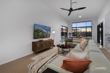 Property photo of 4 Windchimes Way Helensvale QLD 4212