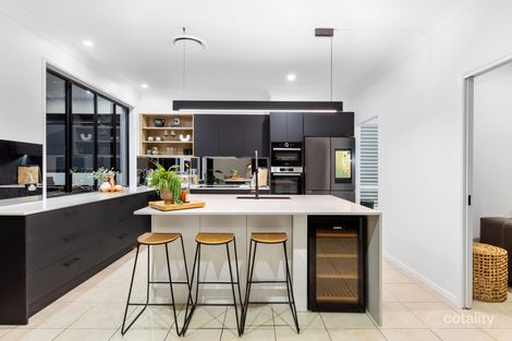 Property photo of 4 Windchimes Way Helensvale QLD 4212