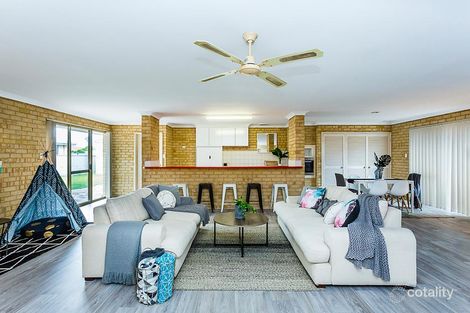 12 Woodlands Rd, Golden Bay, WA 6174