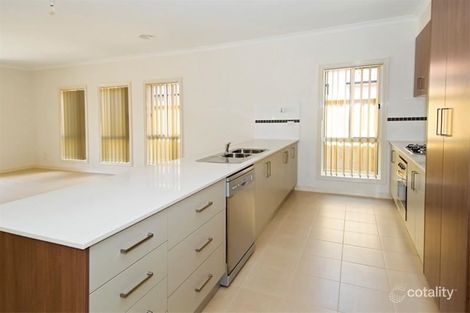 Property photo of 70 Baigent Avenue Doreen VIC 3754