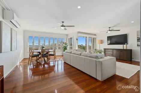 Property photo of 54 Laura Street Banora Point NSW 2486