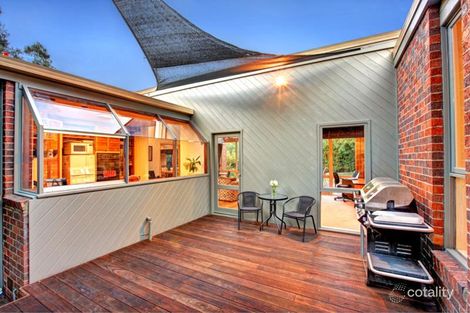 Property photo of 25 Cecil Circuit Croydon VIC 3136
