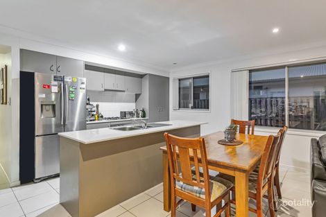 Property photo of 8 Keppel Way Coomera QLD 4209