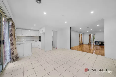 Property photo of 82 Latham Street Werribee VIC 3030