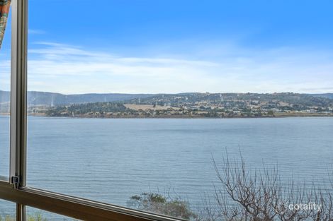 Property photo of 33 Midway Point Esplanade Midway Point TAS 7171