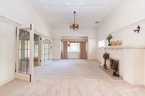 Property photo of 13 Chatfield Avenue Deepdene VIC 3103