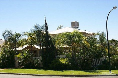 12 Dunvegan Rd, Applecross, WA 6153