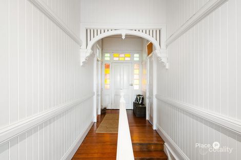 Property photo of 90 Dornoch Terrace Highgate Hill QLD 4101