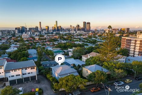 Property photo of 90 Dornoch Terrace Highgate Hill QLD 4101
