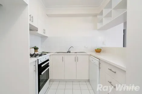 Property photo of 25/4 Alfred Square St Kilda VIC 3182