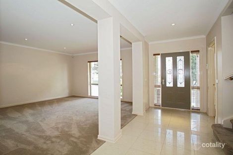 Property photo of 16 Eastern Park Square Narre Warren South VIC 3805