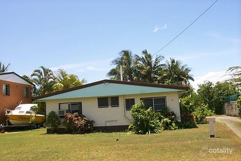 12 Zamia St, Holloways Beach, QLD 4878