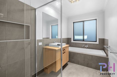 Property photo of 1 Nestor Place Jackass Flat VIC 3556