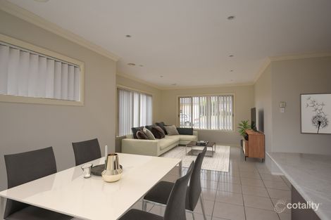 Property photo of 52 William Maker Drive Orange NSW 2800