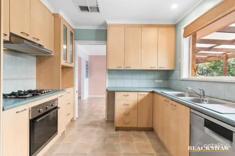 Property photo of 28 Harpur Place Garran ACT 2605