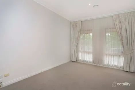 Property photo of 3 Forge Close Maribyrnong VIC 3032