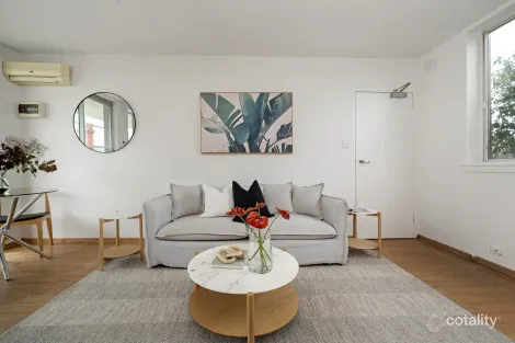 Property photo of 4/245 Hotham Street Ripponlea VIC 3185