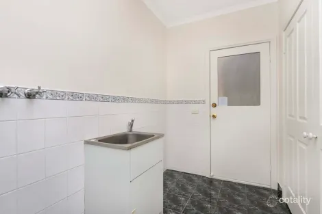 Property photo of 3 Forge Close Maribyrnong VIC 3032