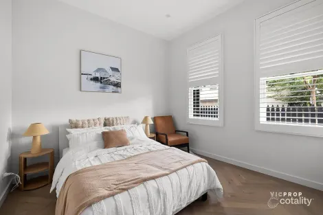 Property photo of 36 Lithgow Street Abbotsford VIC 3067