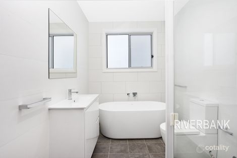 Property photo of 5 Glenholme Drive Glenmore Park NSW 2745