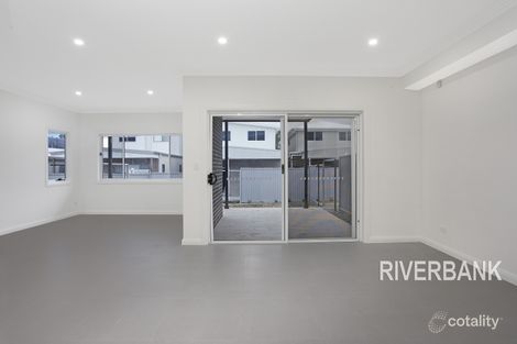 Property photo of 5 Glenholme Drive Glenmore Park NSW 2745