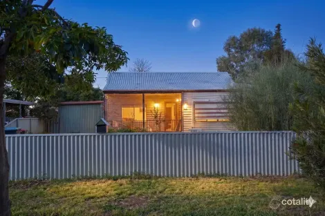 Property photo of 12 The Centreway Red Cliffs VIC 3496
