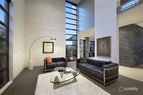 Property photo of 423 Belmore Road Mont Albert North VIC 3129