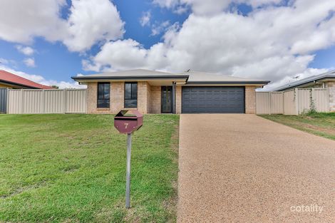 Property photo of 7 Berthun Street Emerald QLD 4720