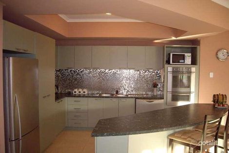 Property photo of 17 Glentrool Gardens Canning Vale WA 6155